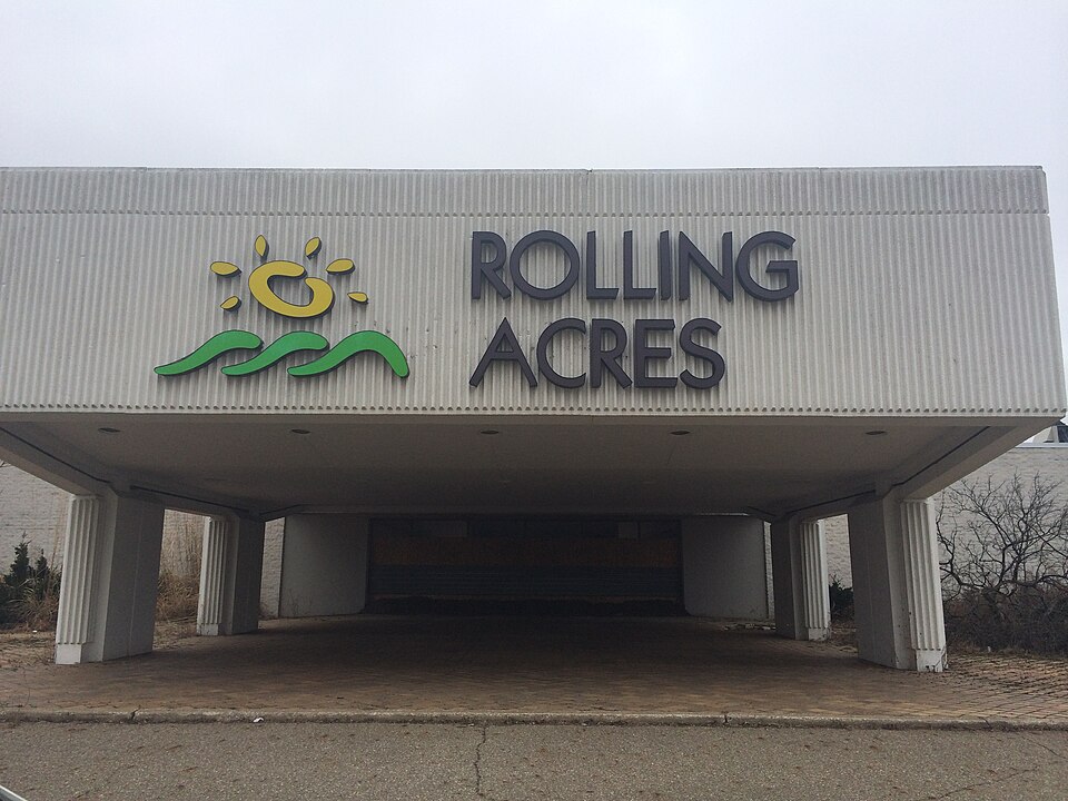 Rolling Acres Mall
