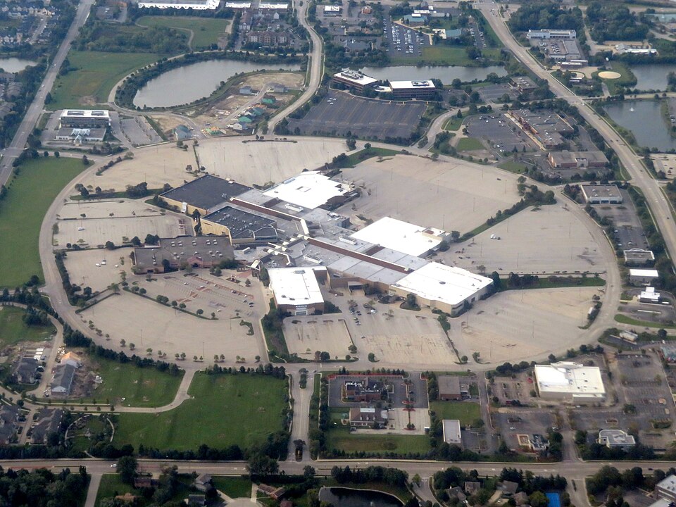 Stratford Square Mall