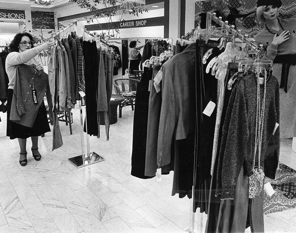 Lake Forest Plaza