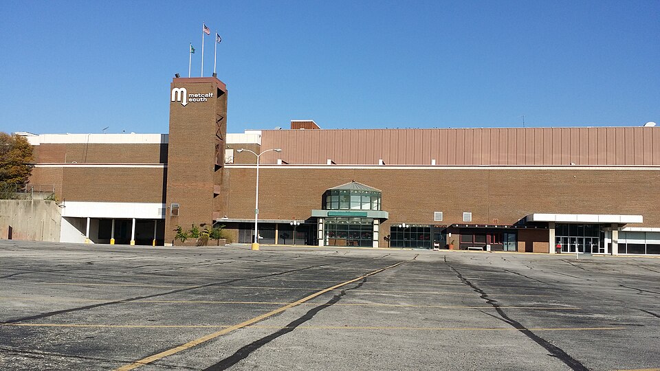 Metcalf South Shopping Center