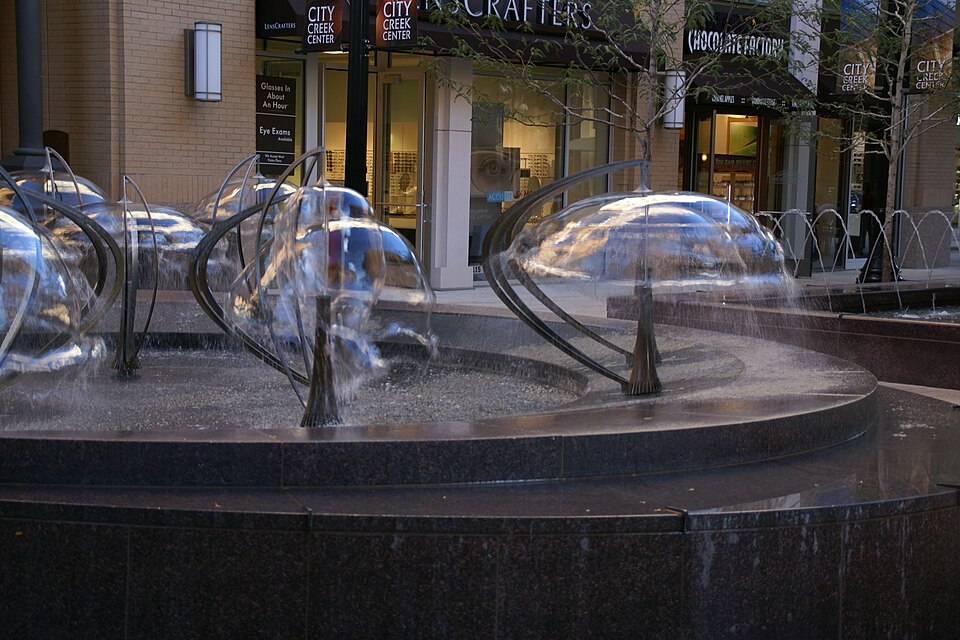 Crossroads Plaza
